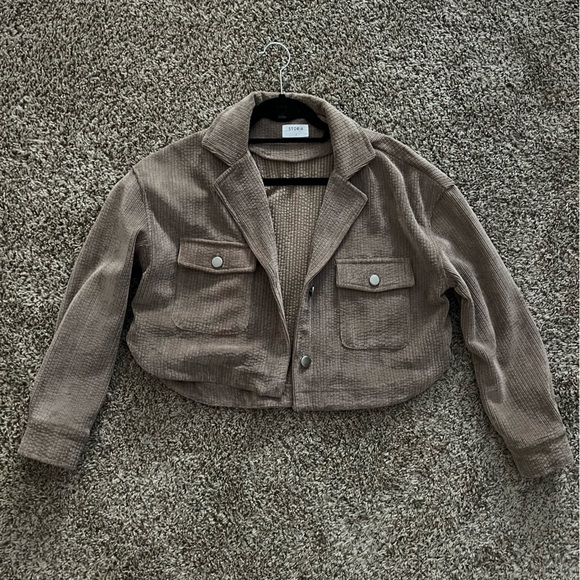 Vici Corduroy Cropped Light Jacket - Picture 5 of 7